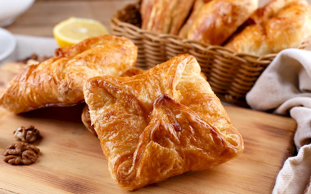 Puffed pies