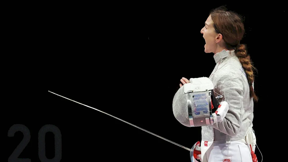 Sofya Pozdnyakova fencing