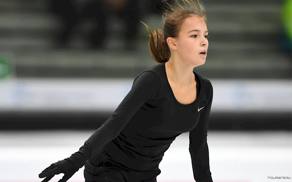 Elena Radionova figure skater