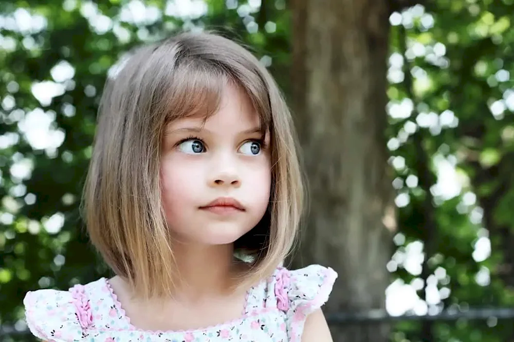 Bob haircut- medium hair bob for girls