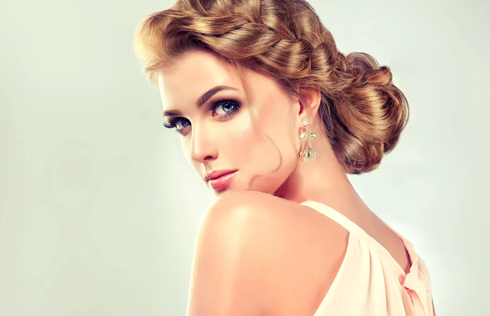 Bun hairstyles for short hair