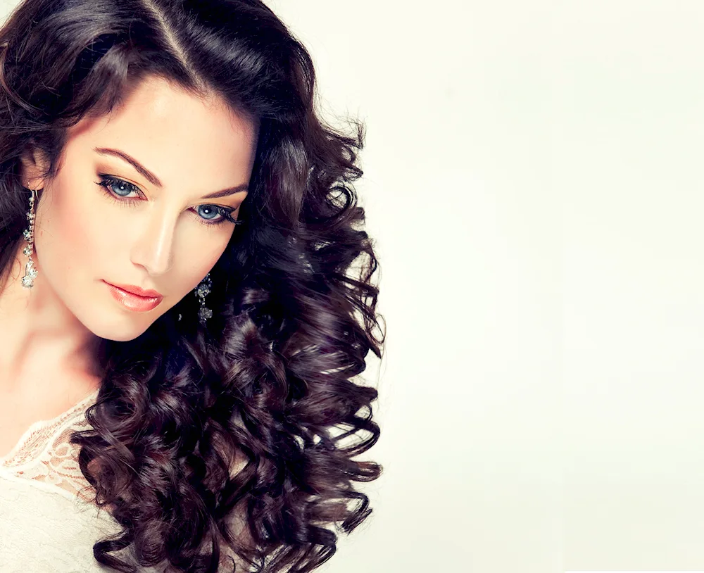 Curly hair hairstyles