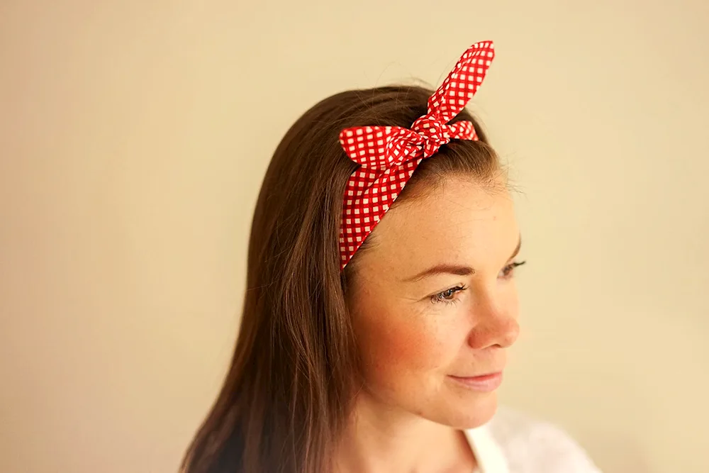 Hair with white bows