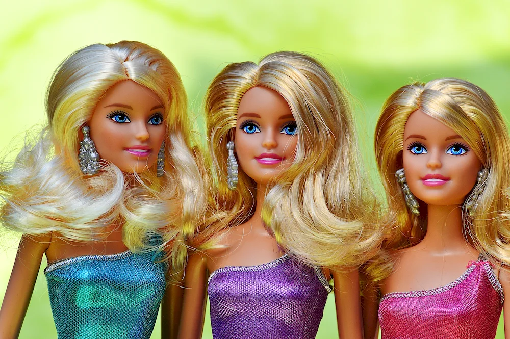 Barbie doll face