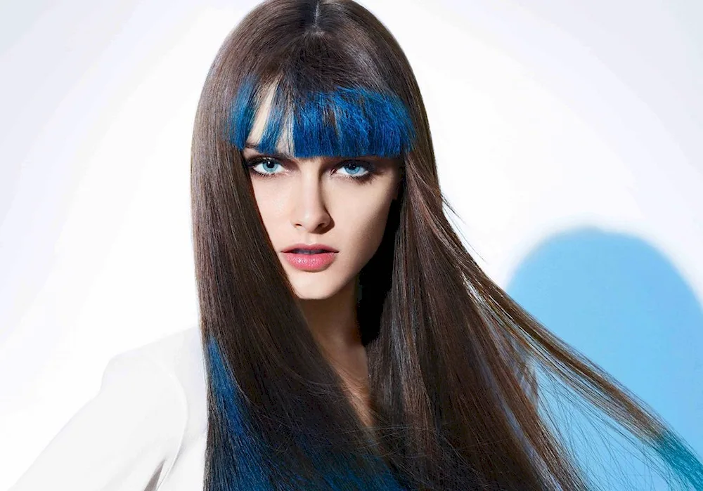 Bright colouring on short hair