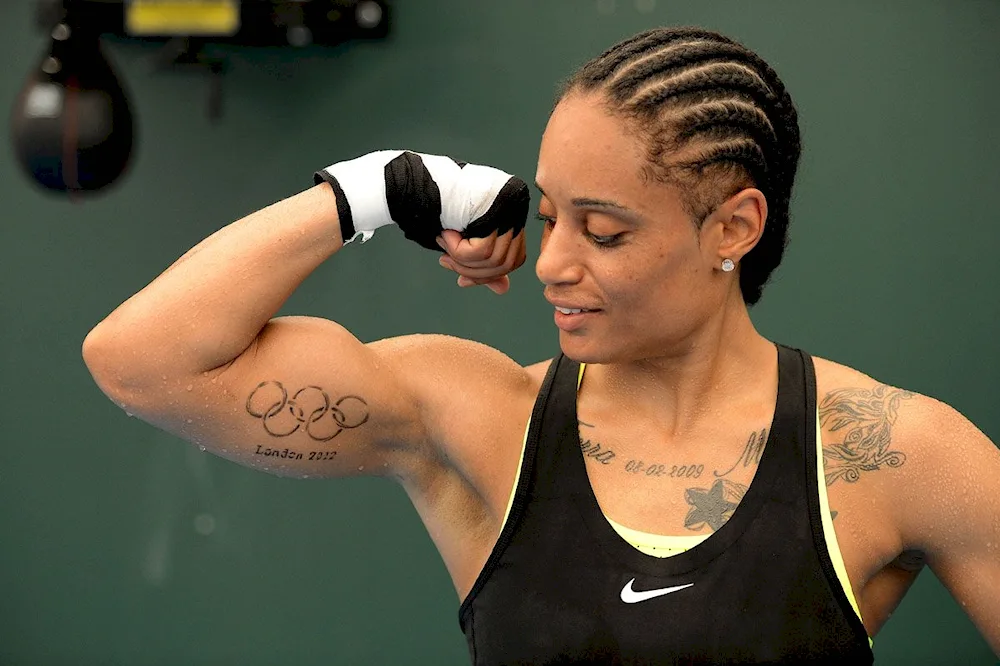 Boxer braids with kanekalon