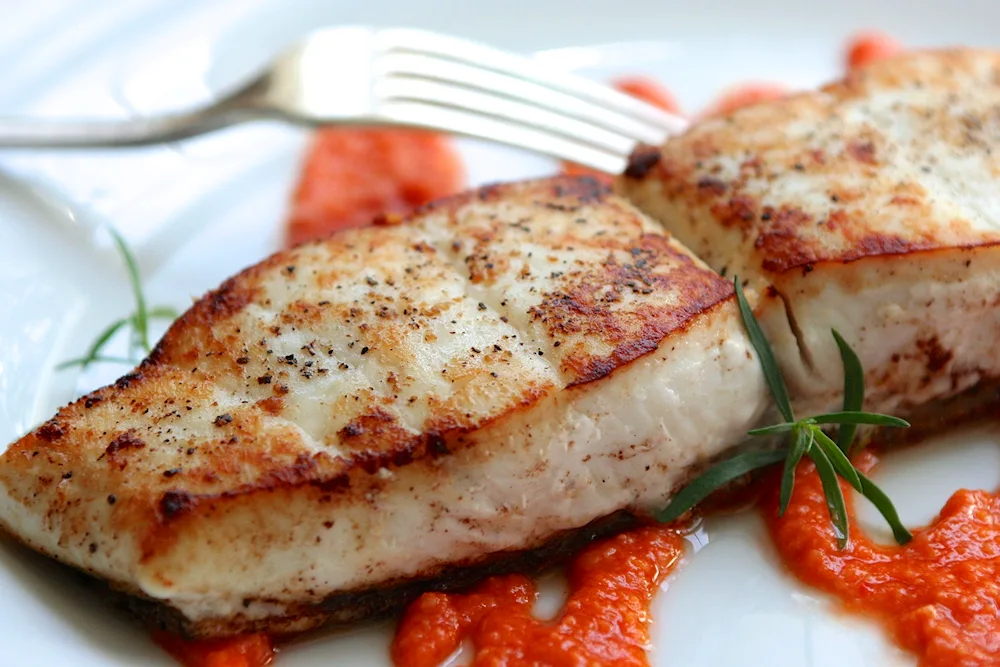 Fish fish white halibut