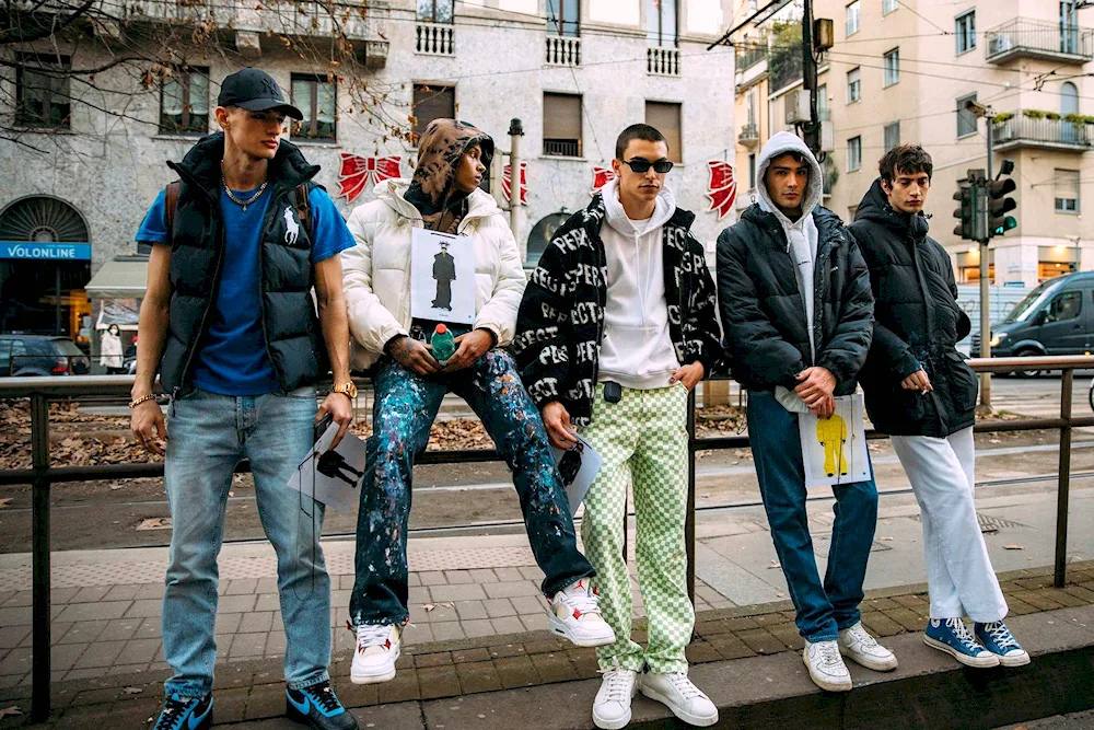 Casual clothing style