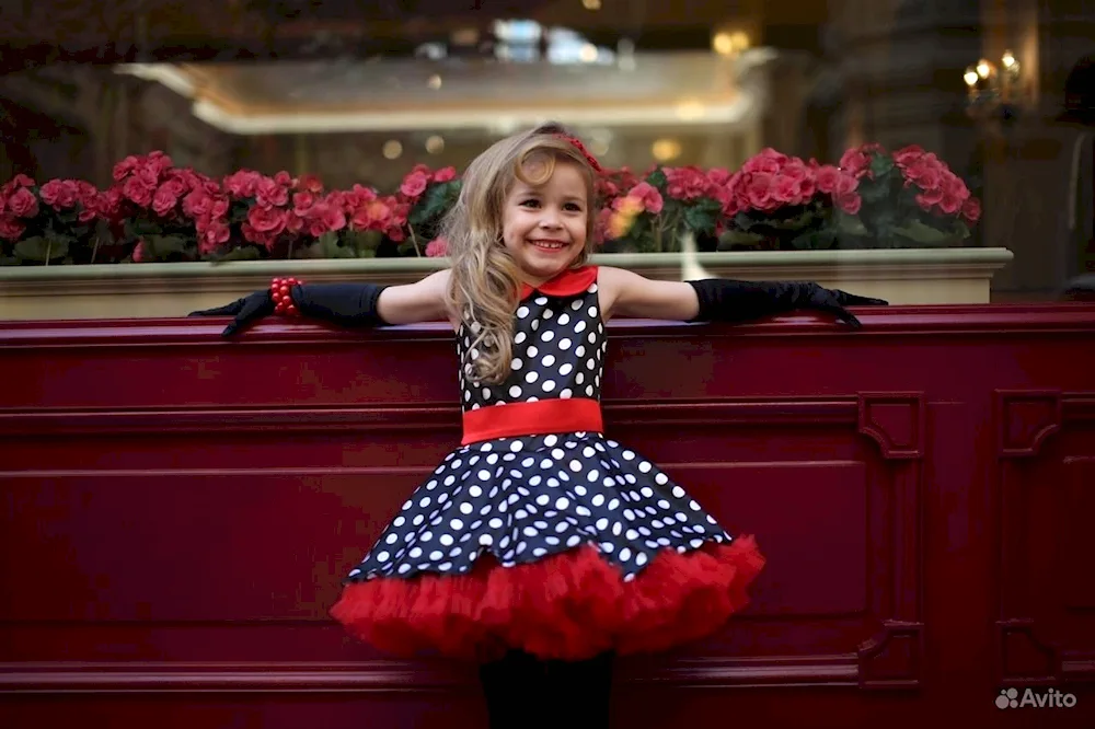 Stilyagi hairstyle for girl