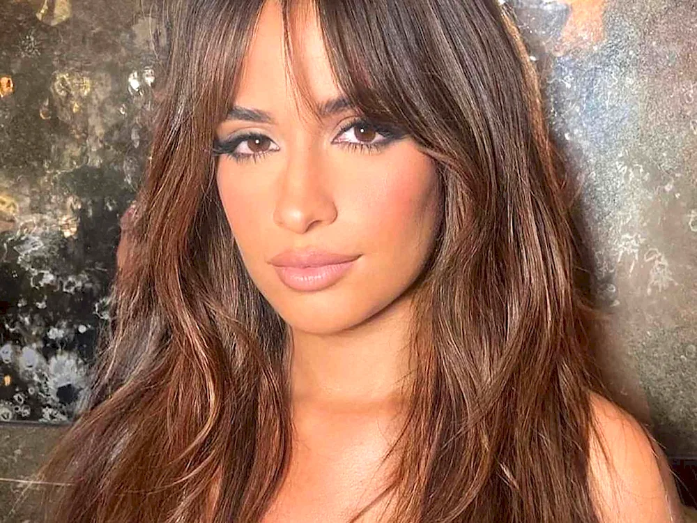 Stylish hairstyles for long hair