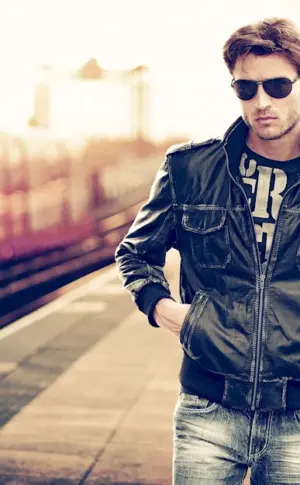 Stylish man with glasses