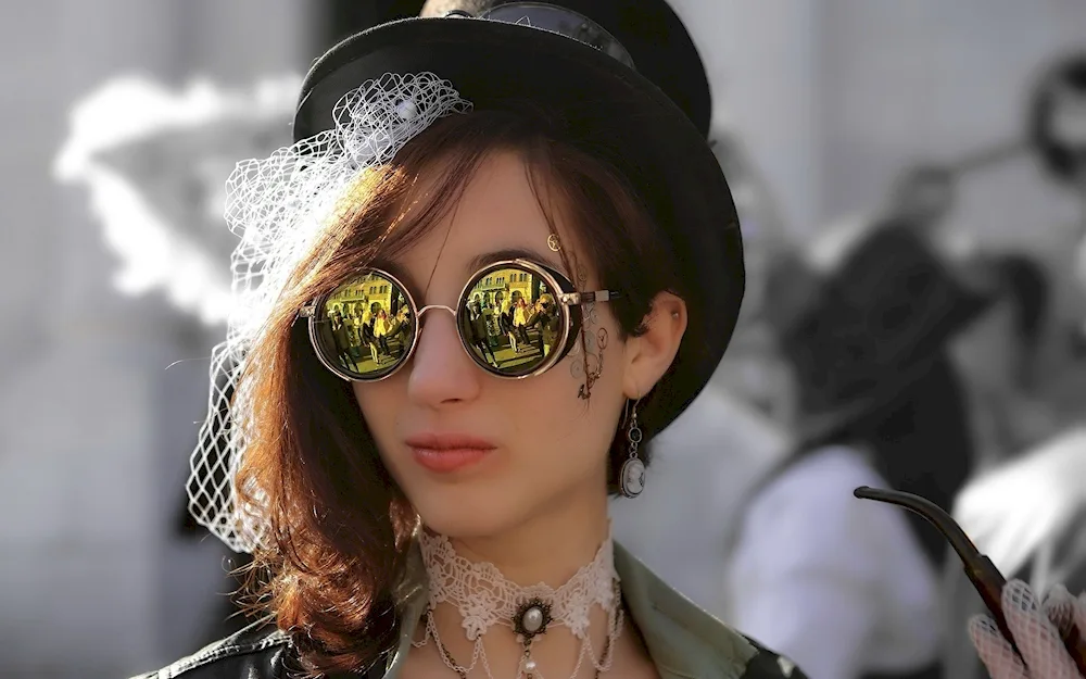 Steampunk goggles woman