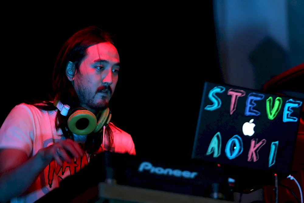 Steve Aoki