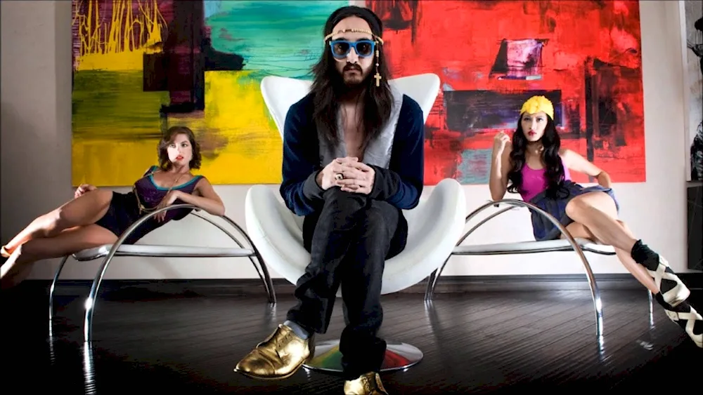 Steve Aoki and his wifeSteve Aoki