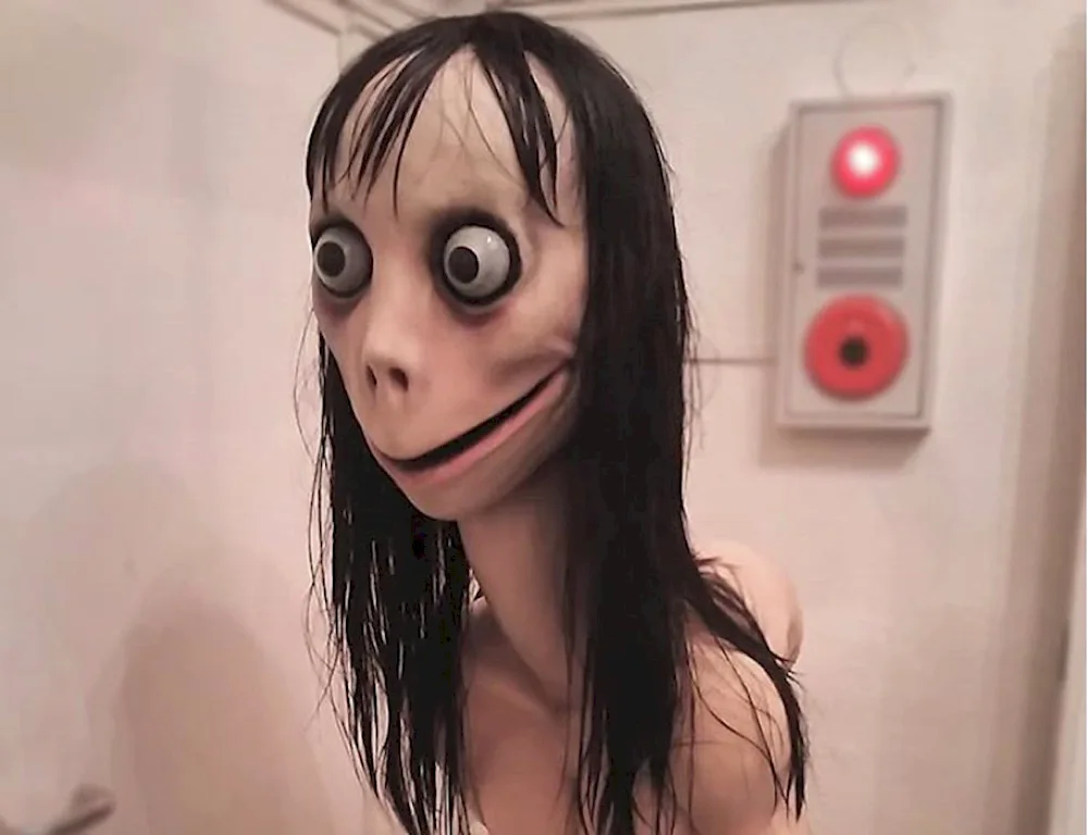 Scary MOMO