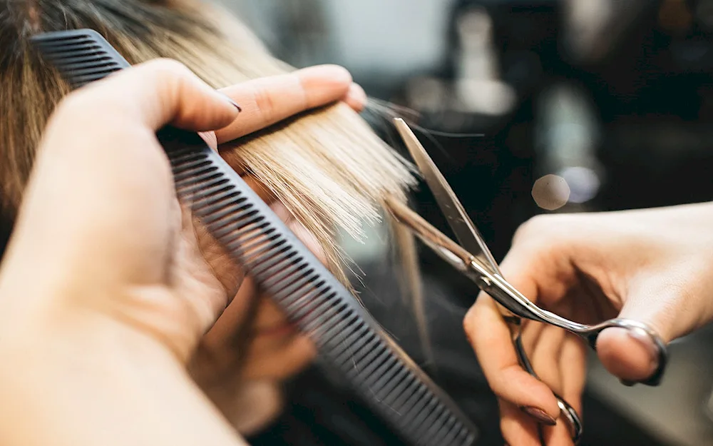 Slicing Hair