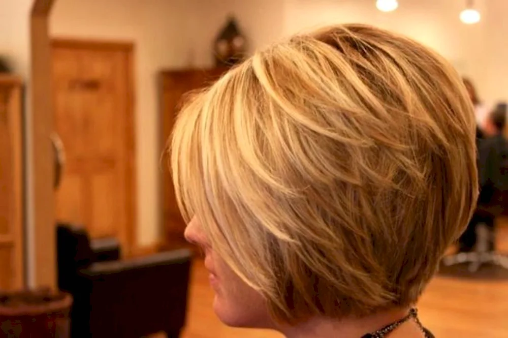 Bob Kaskad haircut for medium hair