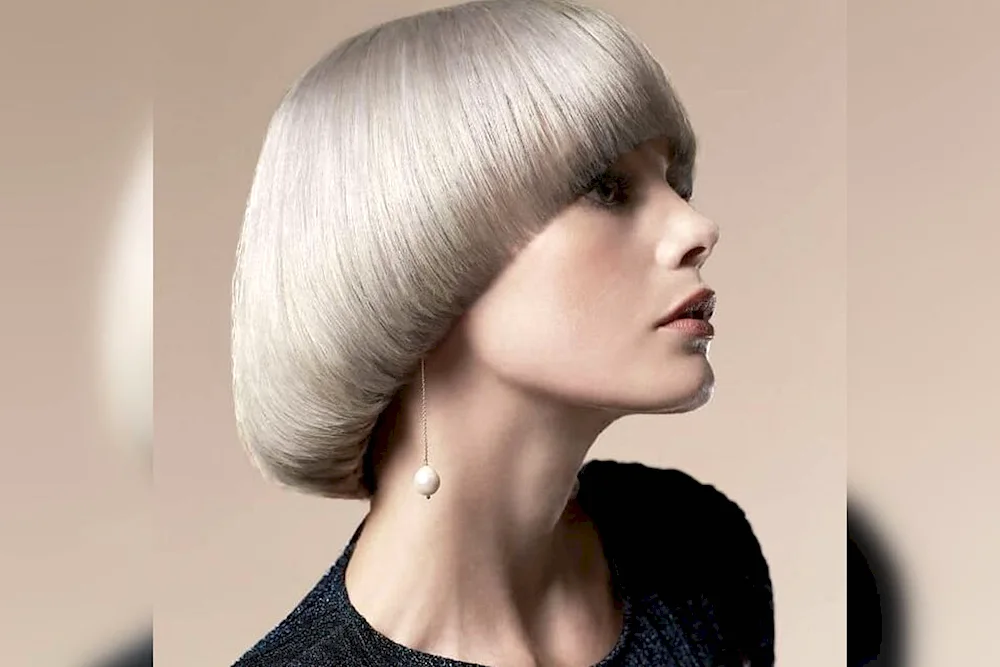 Sesson bob haircut. Mireille Mathieu