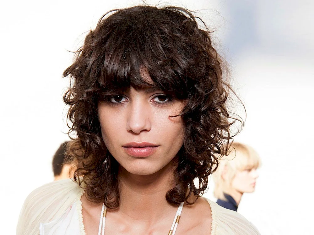 Gavroche bob debut haircut