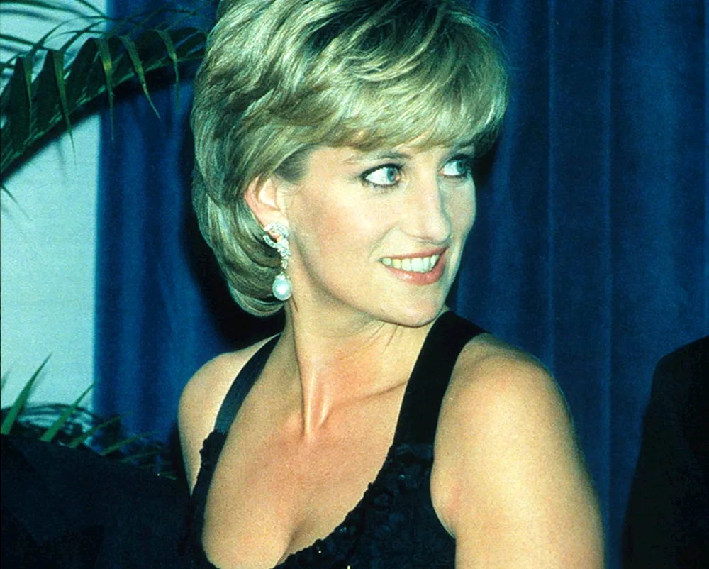 Princess Diana haircut