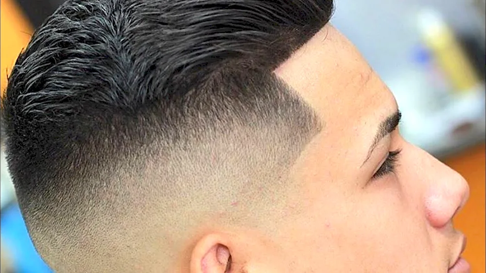 Haircut fade undercut