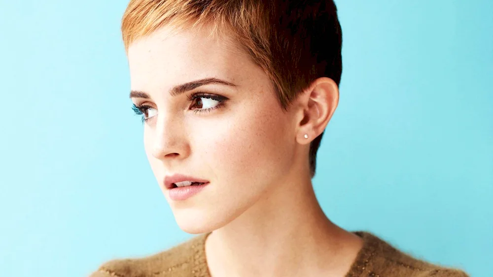 Garson Emma Watson haircut. Watson Pixie