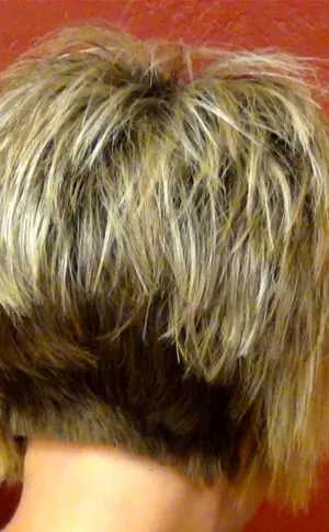Graduated Cascade Bob Short Top Haircut