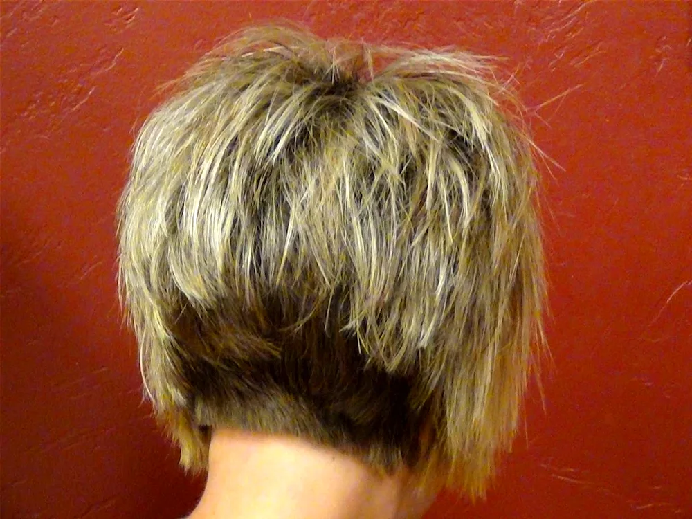 Graduated Bob Cascade haircut for medium hair with fringes front and back view