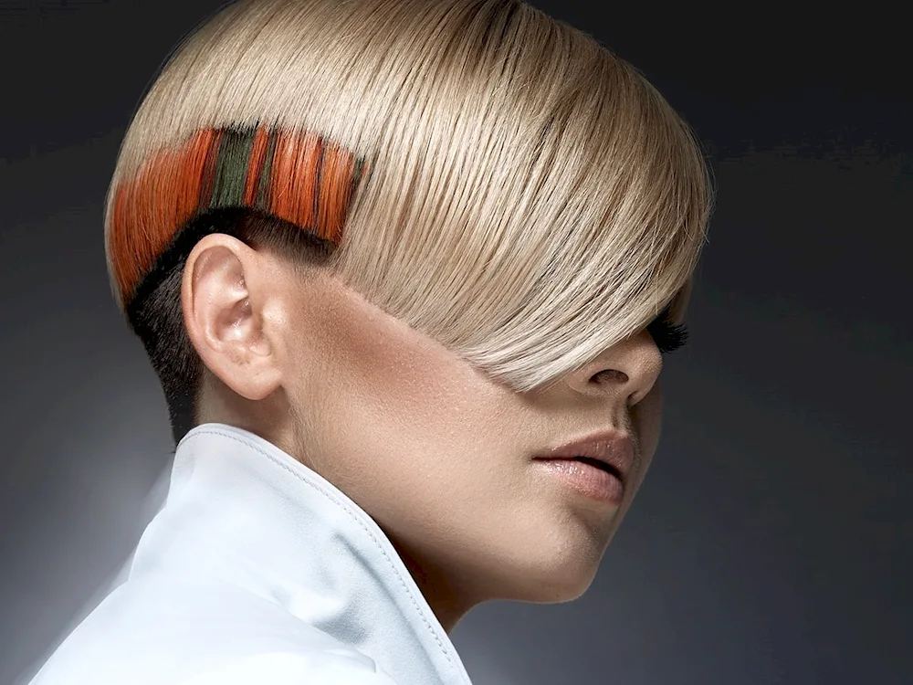Women's salon haircut