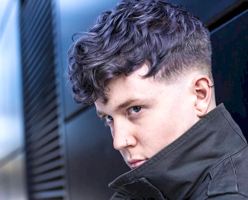 Curly fade