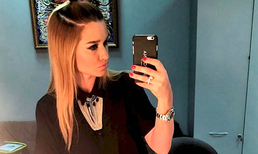 Xenia Borodina haircut