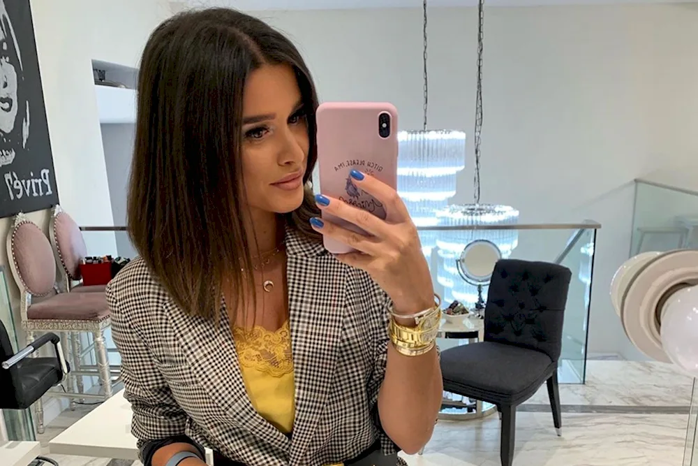 Kseniya Borodina haircut 2022