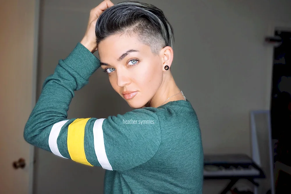 Pixie Undercut
