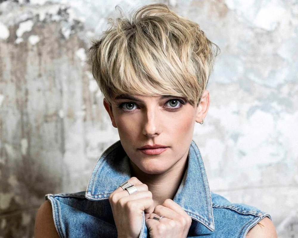 Pixie haircut Gavroche Garson