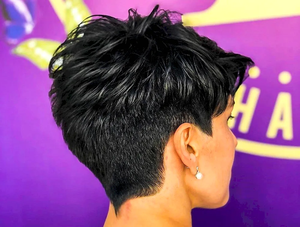 Pixie bob bob bob haircut