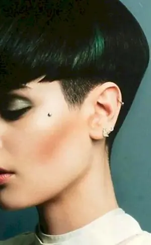 Potty haircut for women