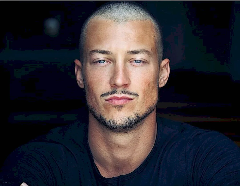 Men's haircut