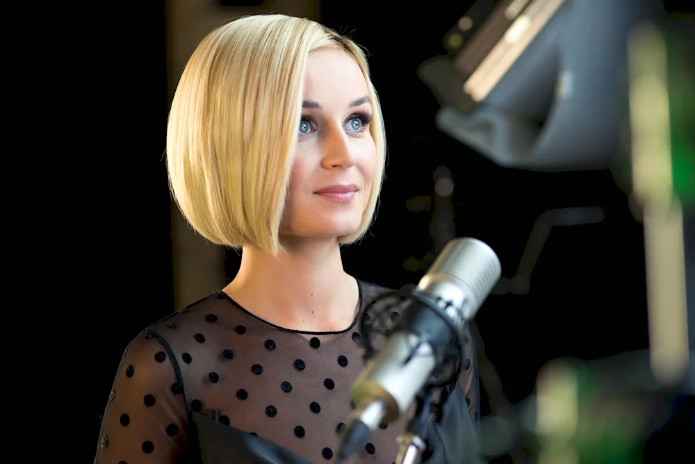 Polina Gagarina Moscow graduation 2020