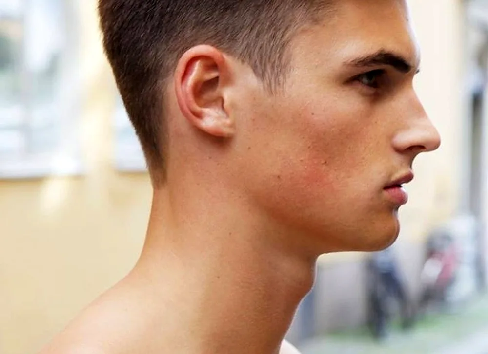 Artyom Lubimov pad haircut