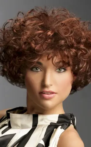 Session haircut for wavy hair
