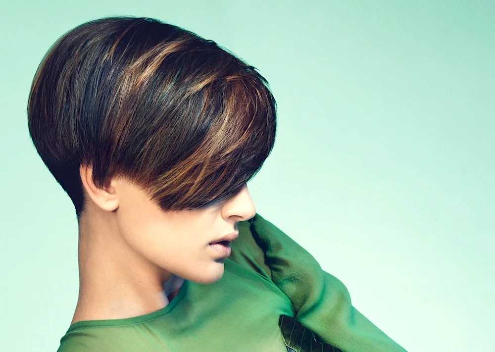 Women's hat haircut