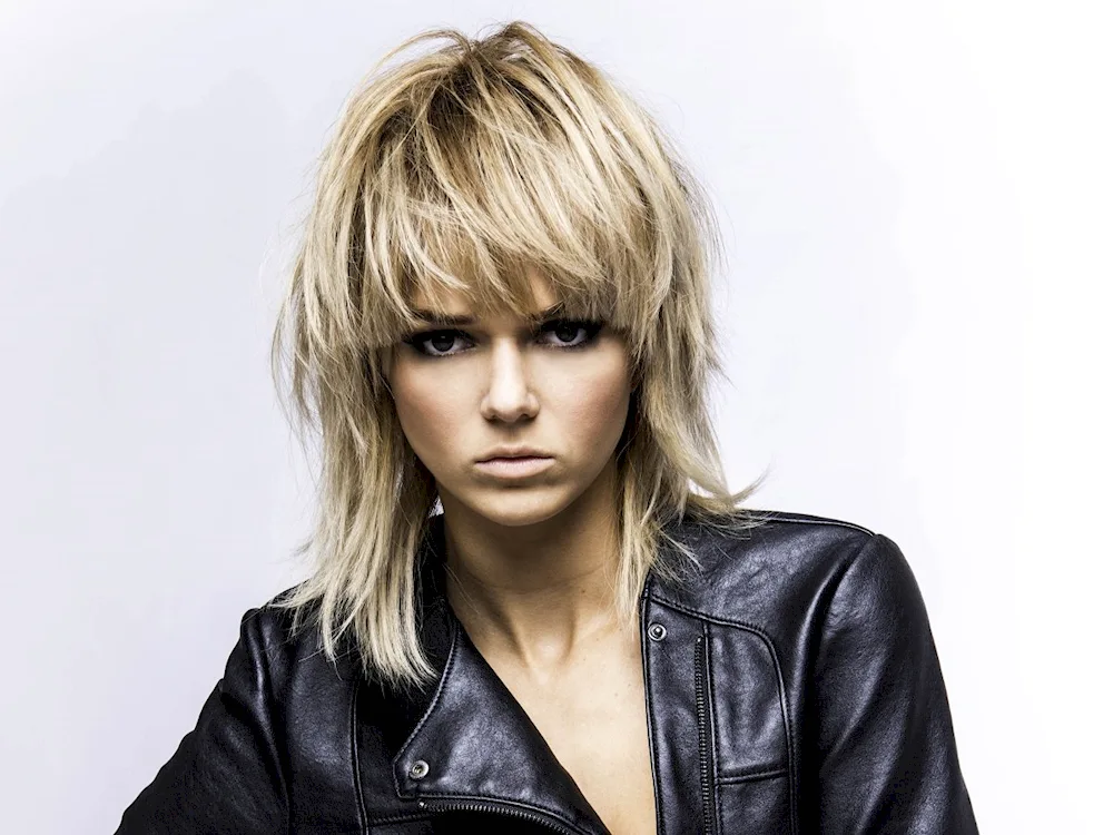 Sheryl Cole haircut
