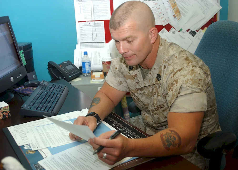 U.S. Army soldier haircut