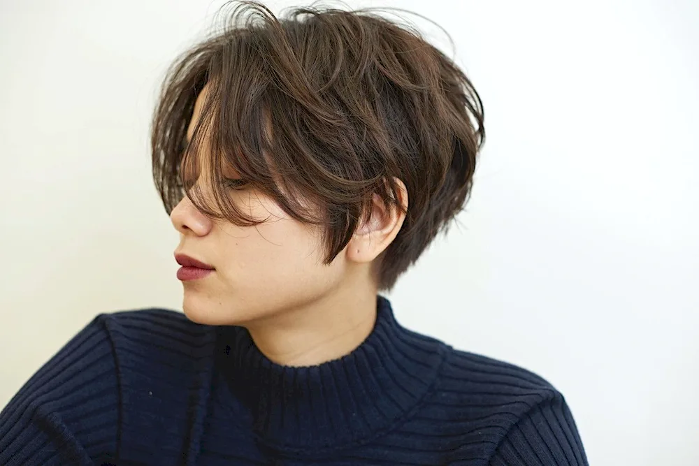 Tomboy Bob haircut