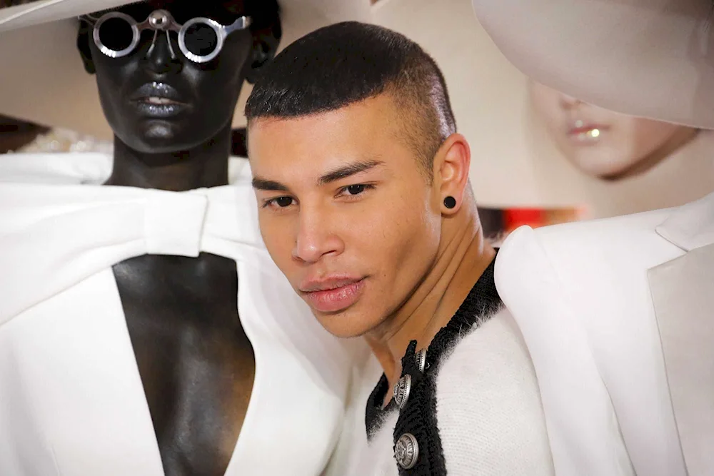 Fade cropped haircut