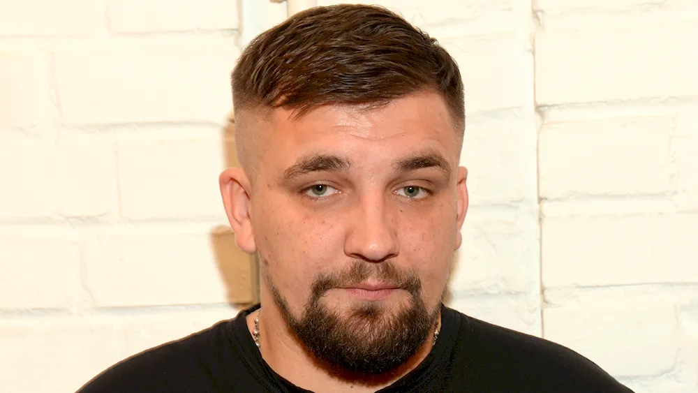 Vasily Vakulenko haircut