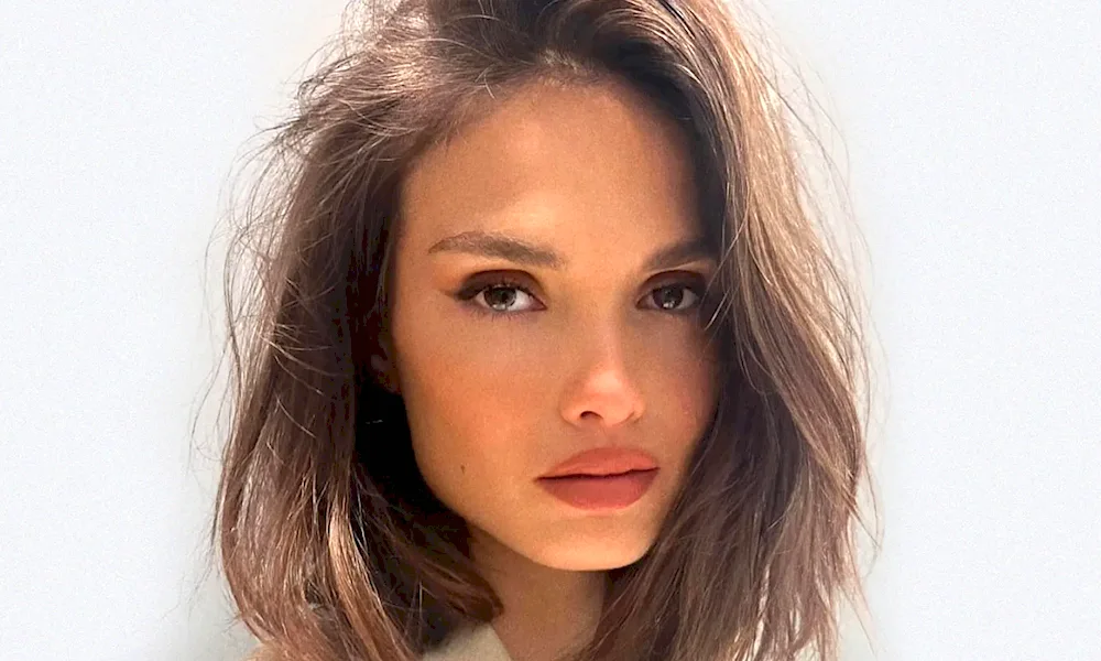 Hairstyles 2024 women's fashionable haircuts