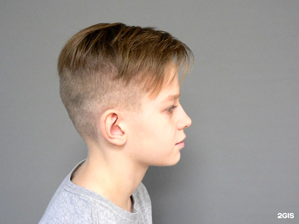 Cascade haircuts for teenage boys