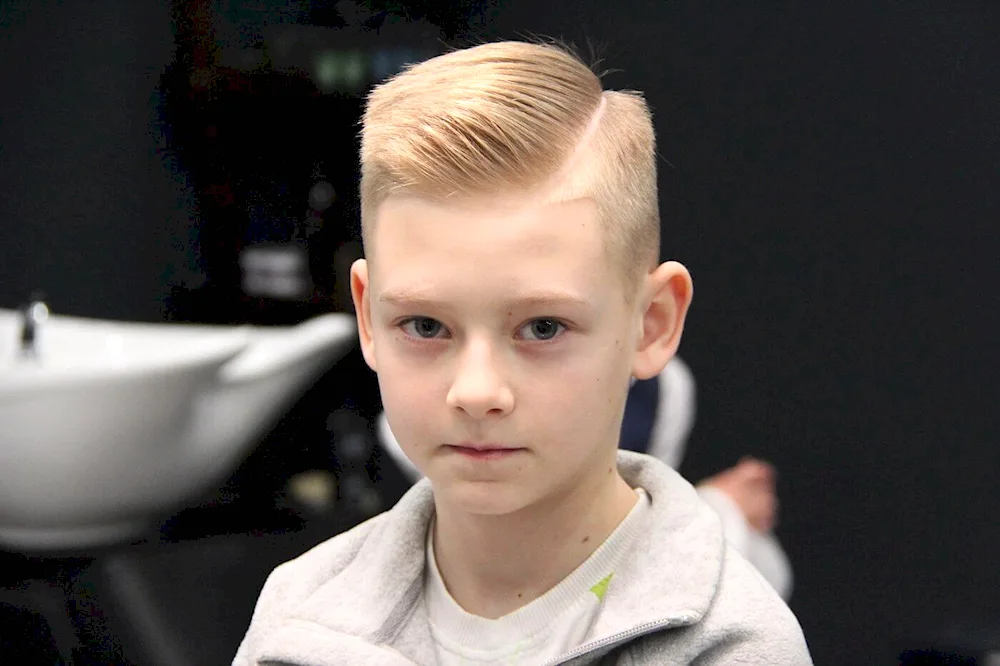 Pot haircut for boys