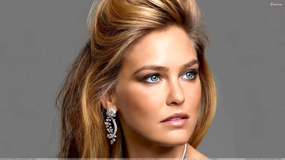 Supermodel Bar Rafaeli